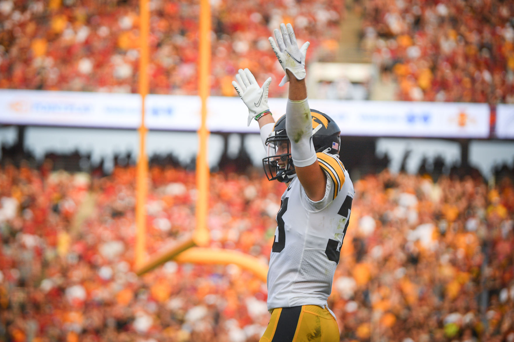091121-qc-spt-iowa-isu-fball-053